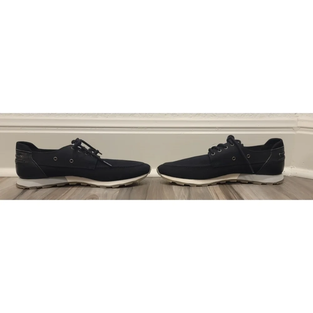 Clae color black